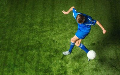 Bestens vorbereitet auf den Fußball-Sommer: Sportler-Equipment zum Verarzten & Auskurieren von Blessuren & Verletzungen