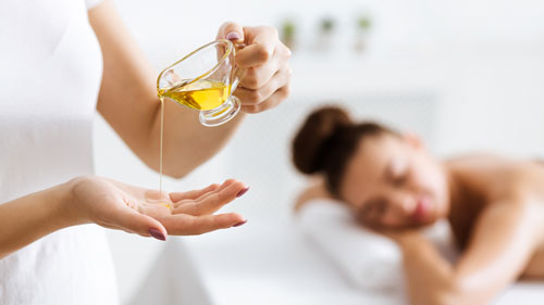 Massageöl für eine Massage
