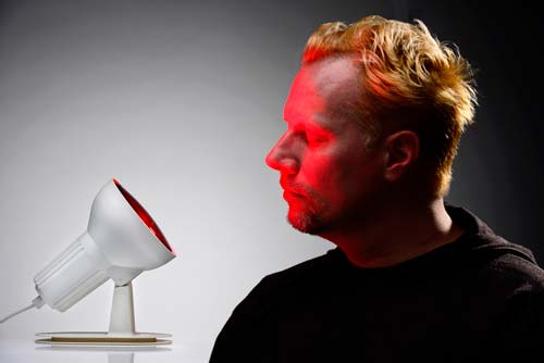 Schauen Sie nicht direkt in das Licht der Rotlichtlampe Schauen Sie nicht direkt in das Licht der Rotlichtlampe