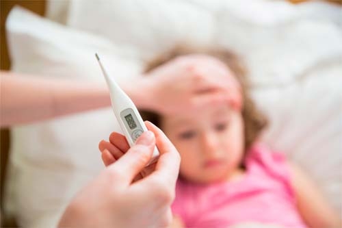 Thermometer für Babys und Kleinkinder messen schonend und sicher die Körpertemperatur Fiebermessen mit dem Kinder-Fieberthermometer